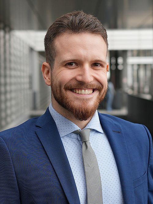 Porträt Zeyer-Iyengar