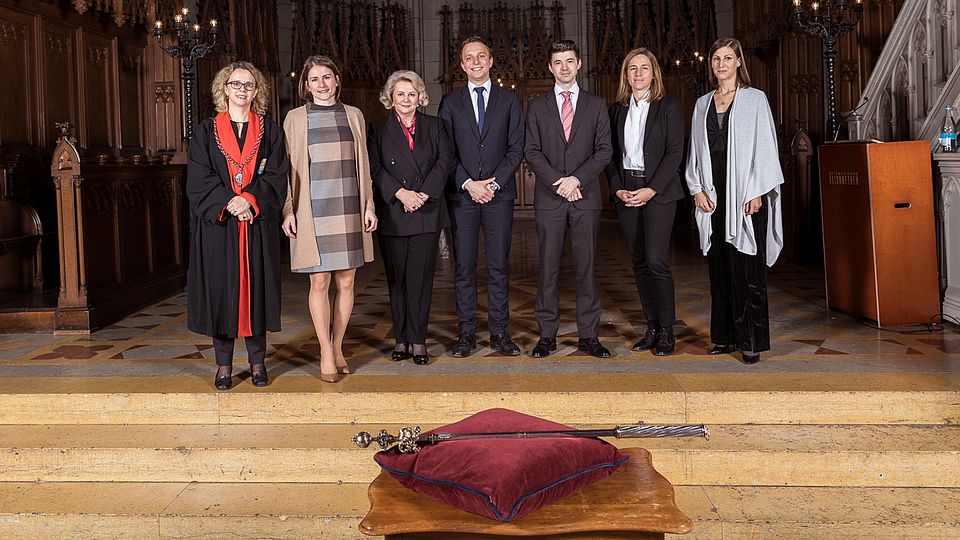 Gruppenbild der Doktorierten bei der Promotionsfeier in der Elisabethen-Kirche in Basel im Herbst 2018..