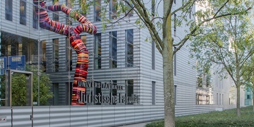 Rear view of the Law Faculty as a building, taken from a view point near the Nauenstrasse.